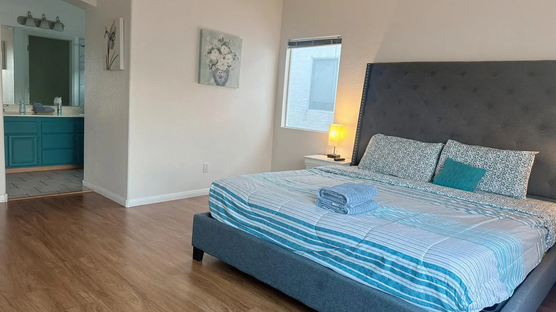 3 Bedrooms House With Private Pool Free Parking Las Vegas